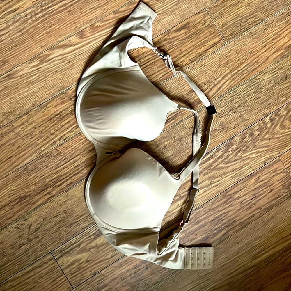 Victoria Secret perfect coverage bra